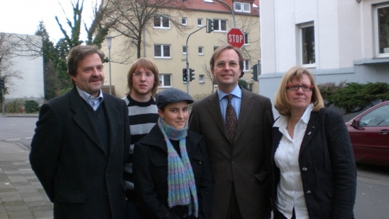 Bundestagsabgeordneter Thomas Rachel (2.v.r.) traf sich mit US-Austauschschülerin Martha Onnelee Miller und ihrer Gastfamilie Kayser aus Echtz