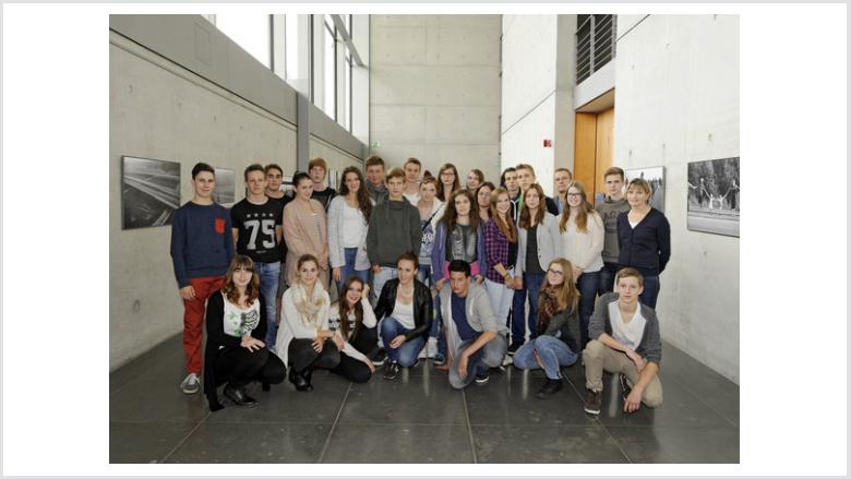 Gesamtschule Niederzier-Merzenich zu Besuch im Deutschen Bundestag