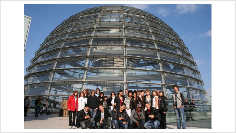 Schüler der Anne- Frank-Gesamtschule erleben Hammelsprung im Deutschen Bundestag